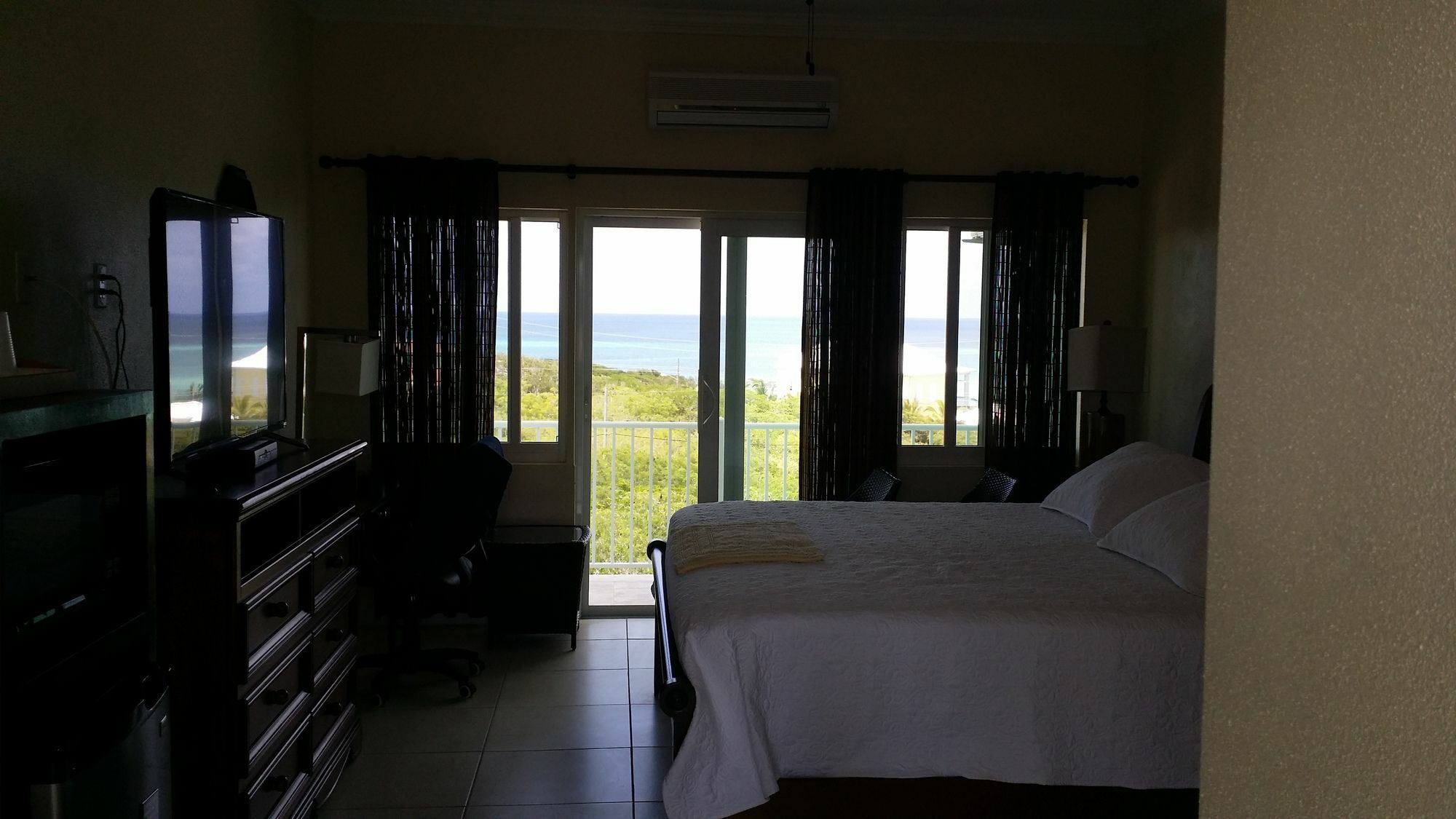 Harbor Breeze Villas Clarence Town Екстериор снимка
